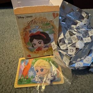 Elsa MINISO x Disney Princess Afternoon Break Blind Box Figure
